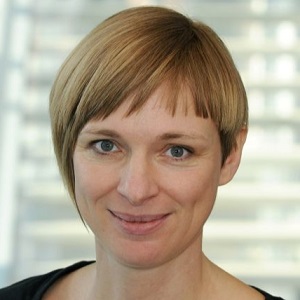 Dr.in Claudia Höfner